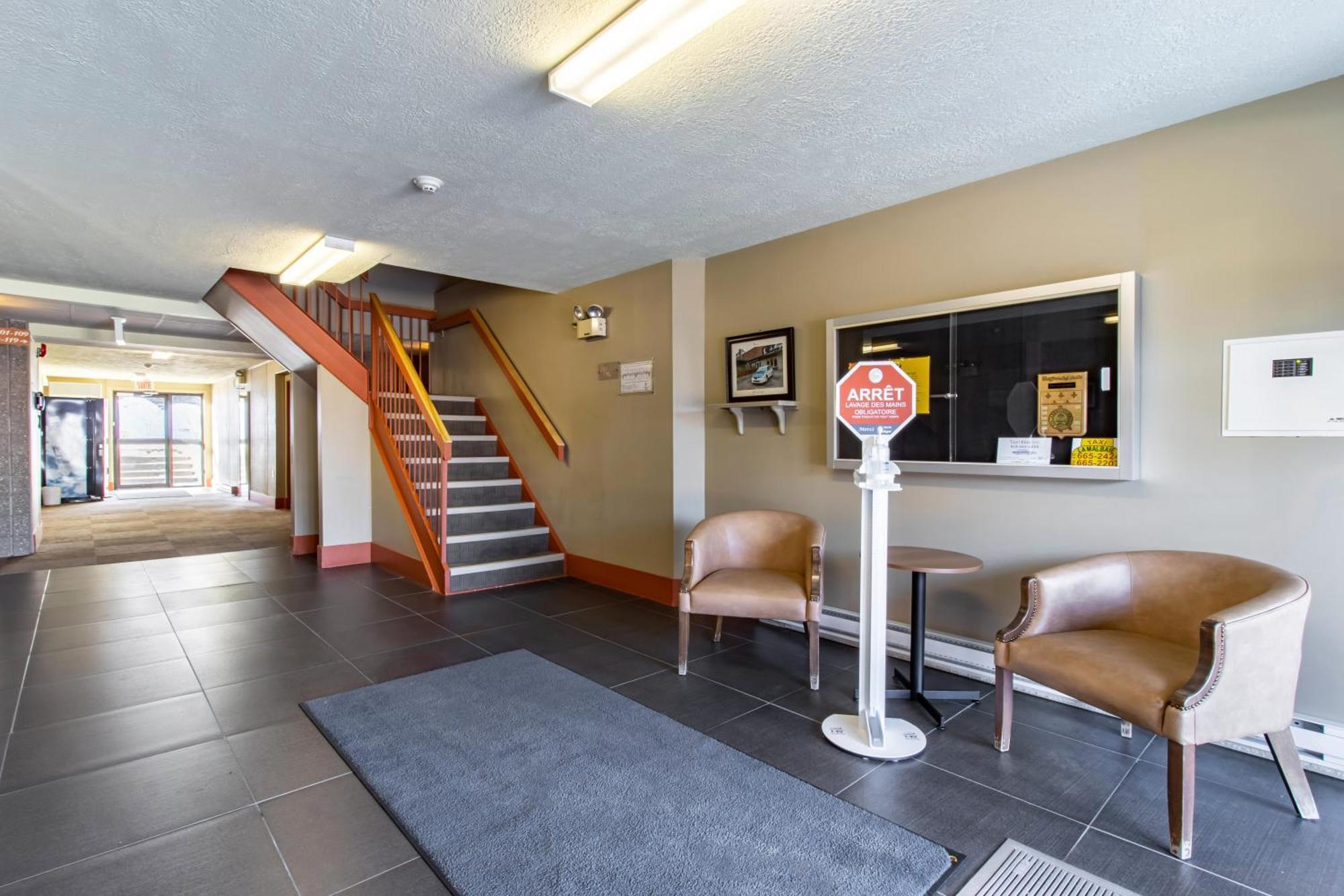 Clarion Pointe La Malbaie Hotel Luaran gambar
