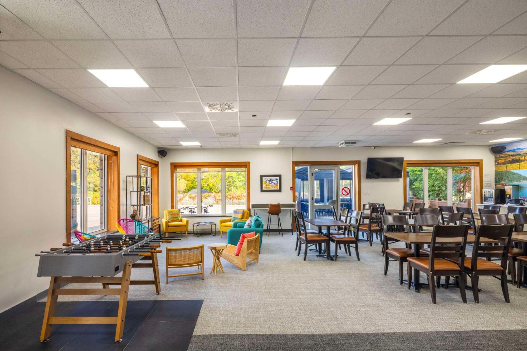 Clarion Pointe La Malbaie Hotel Luaran gambar