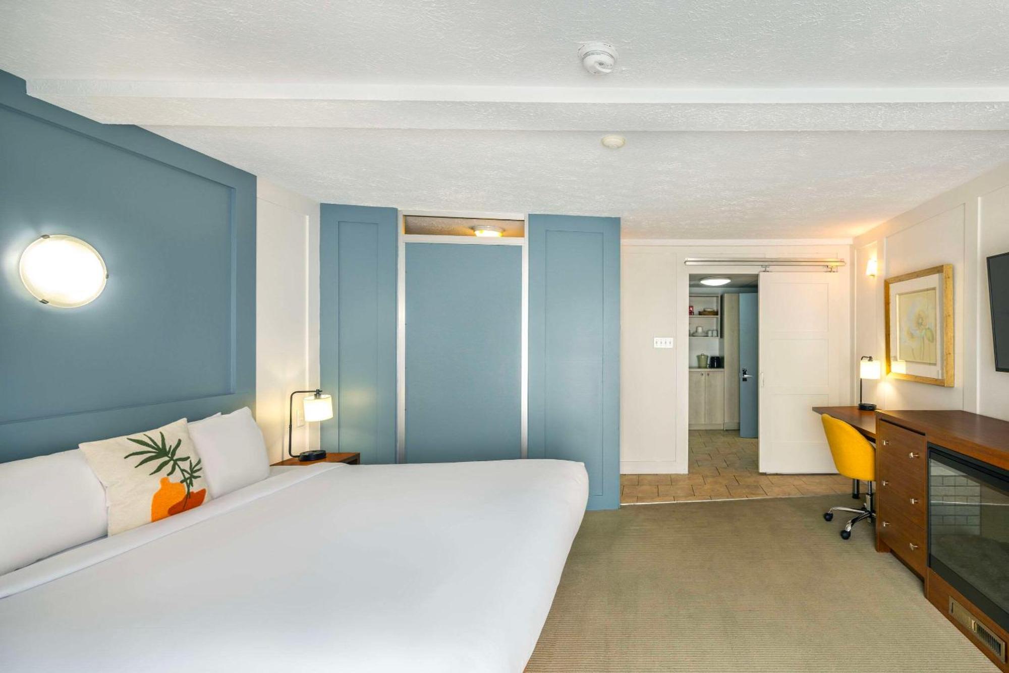 Clarion Pointe La Malbaie Hotel Luaran gambar