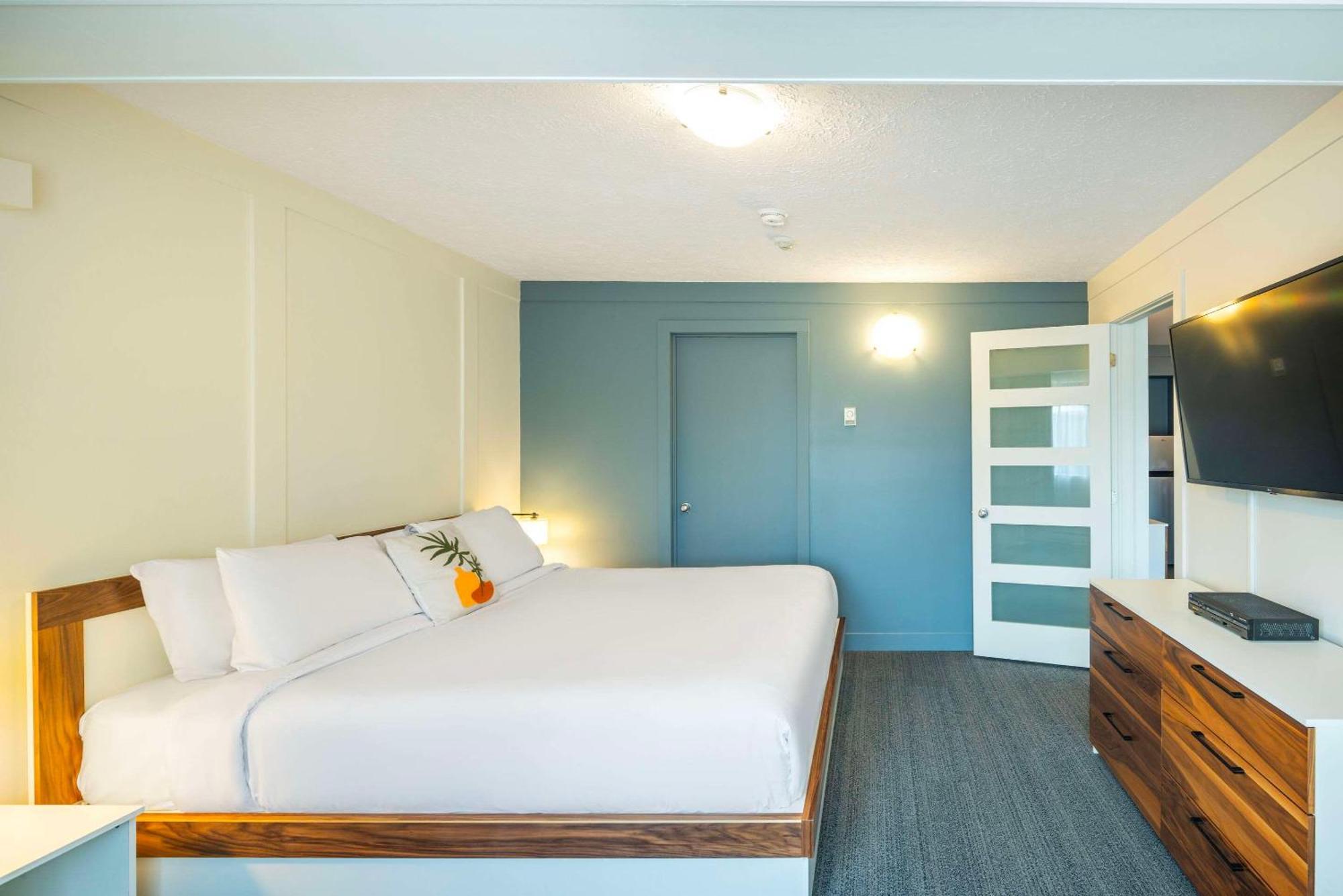 Clarion Pointe La Malbaie Hotel Luaran gambar