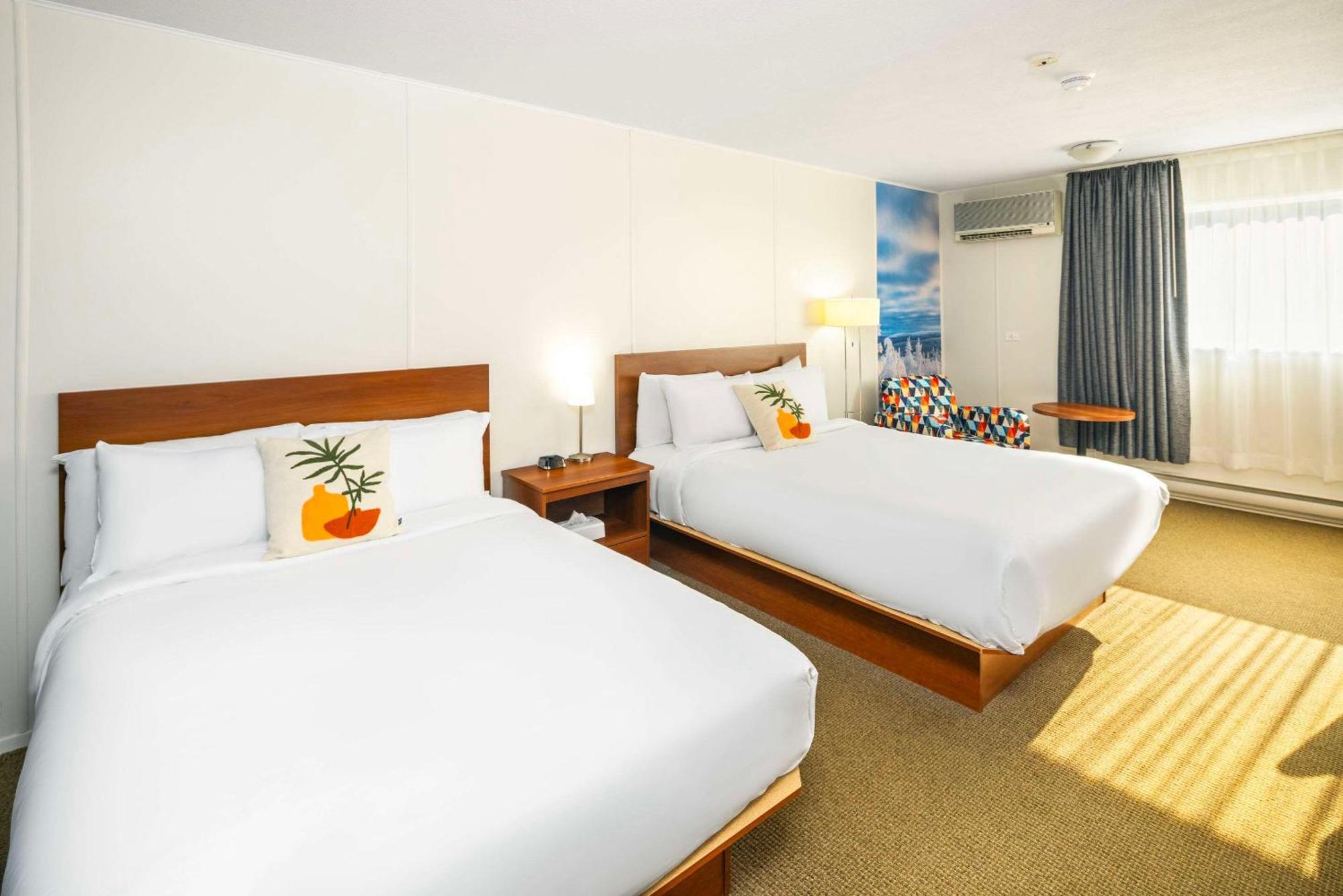 Clarion Pointe La Malbaie Hotel Luaran gambar