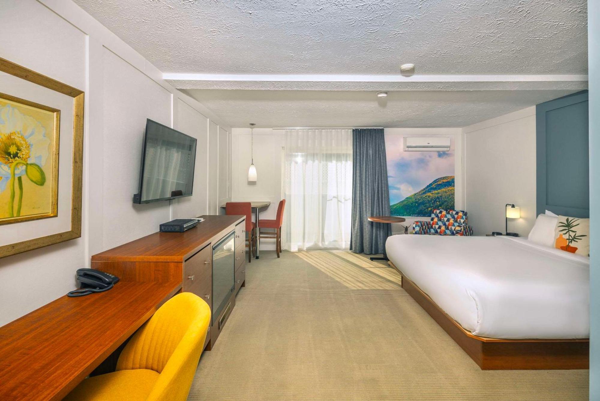 Clarion Pointe La Malbaie Hotel Luaran gambar