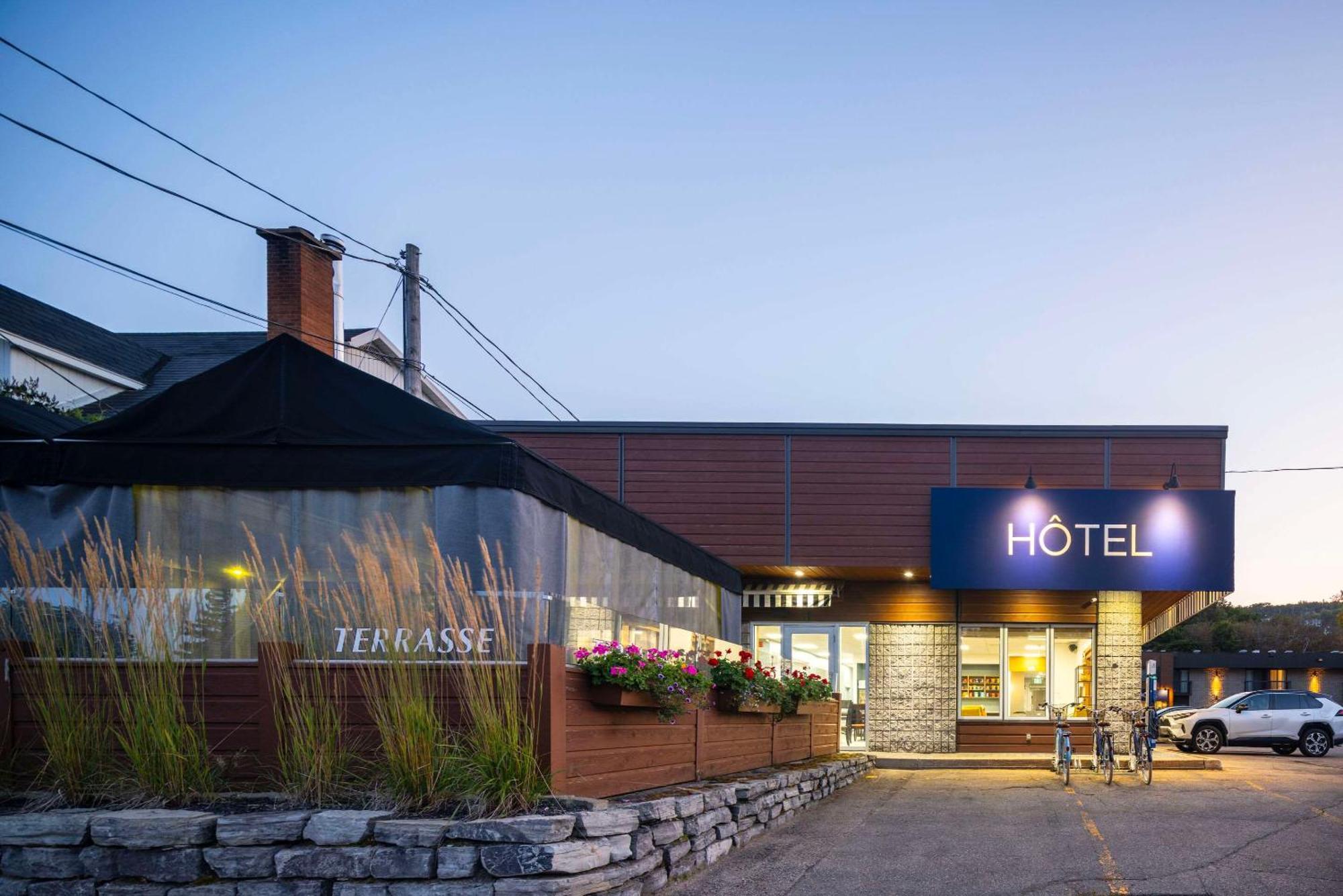 Clarion Pointe La Malbaie Hotel Luaran gambar