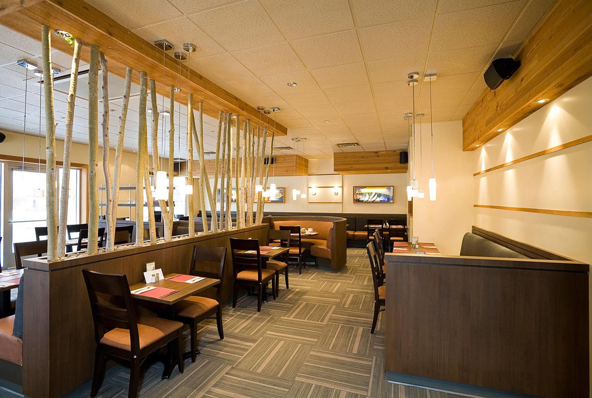 Clarion Pointe La Malbaie Hotel Luaran gambar