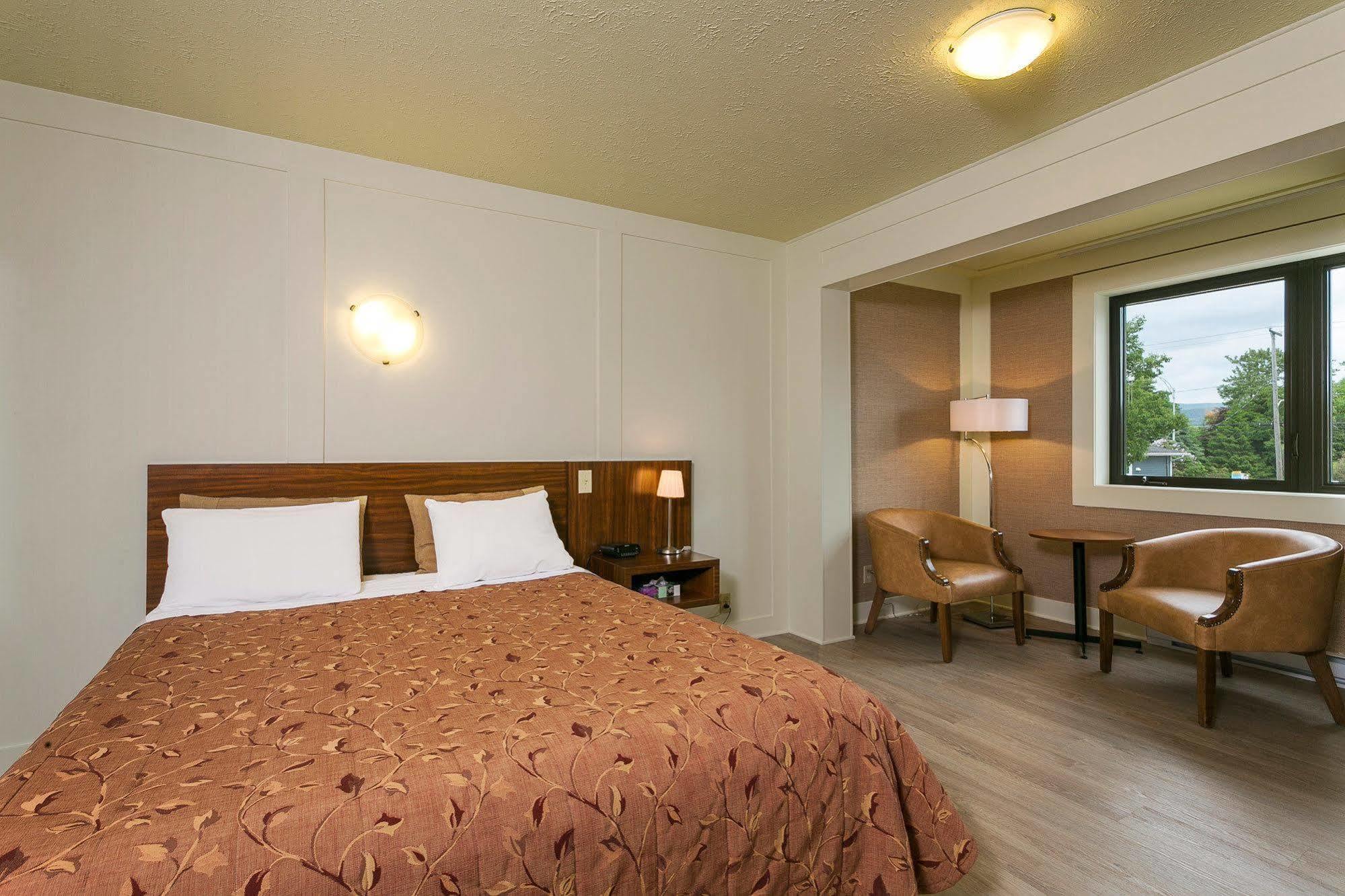 Clarion Pointe La Malbaie Hotel Luaran gambar