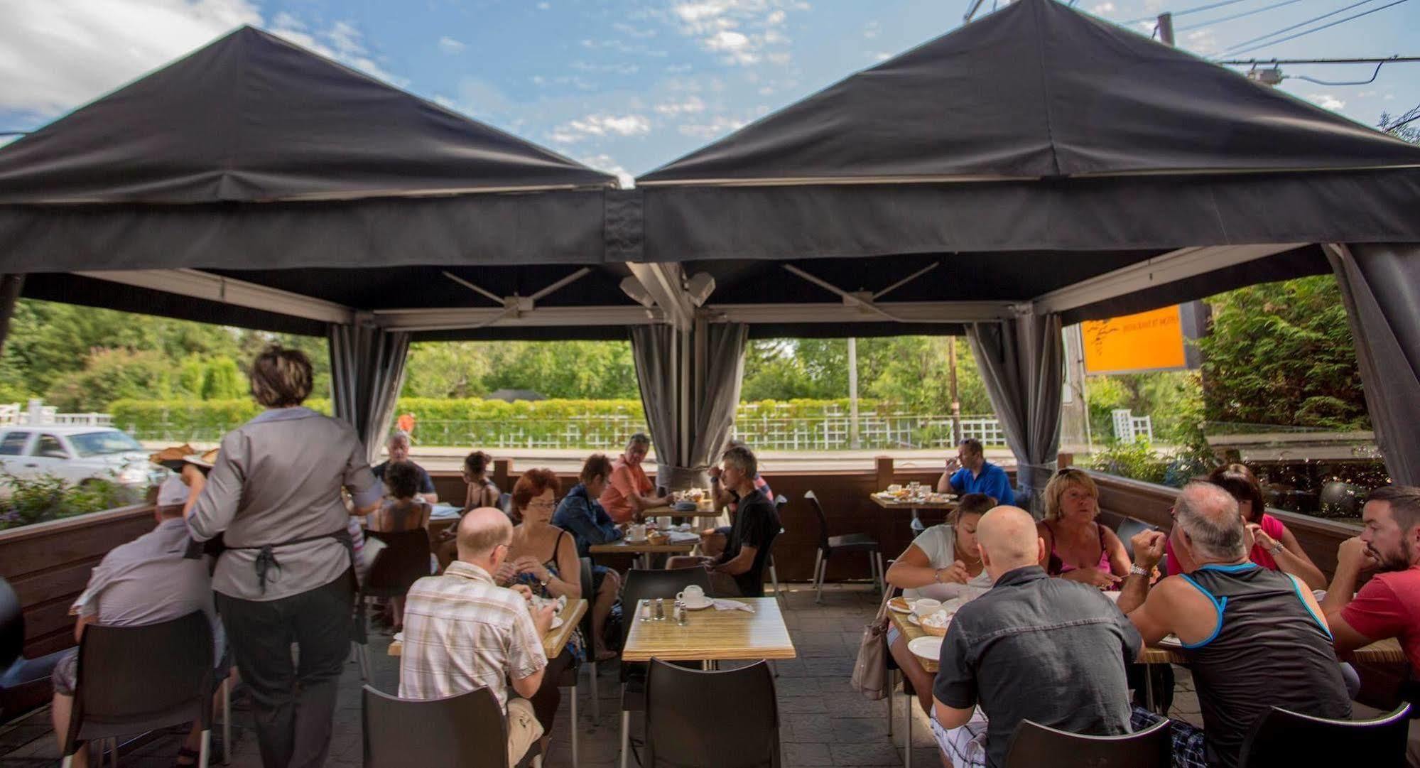 Clarion Pointe La Malbaie Hotel Luaran gambar